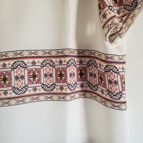 NWOT Loft summer top - Picture 5 of 6